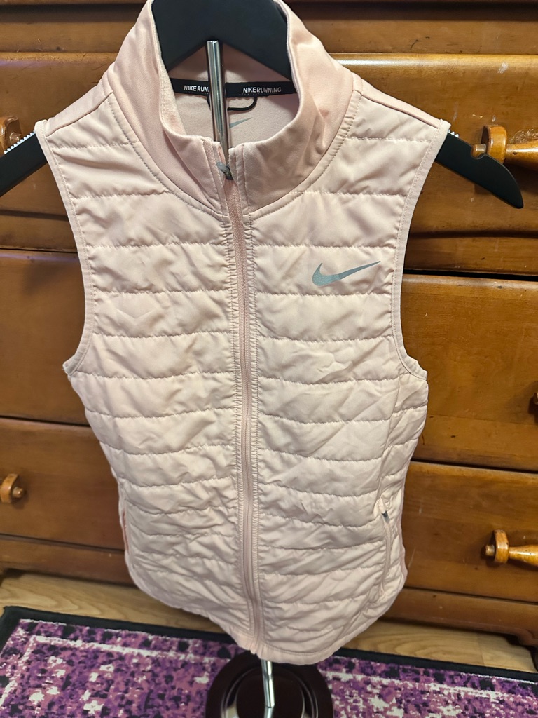 Nike Therma-Fit Light Pink Active Pullover With Swoosh
